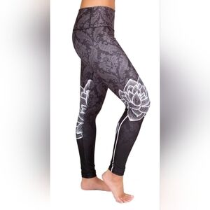 Lotus Legging